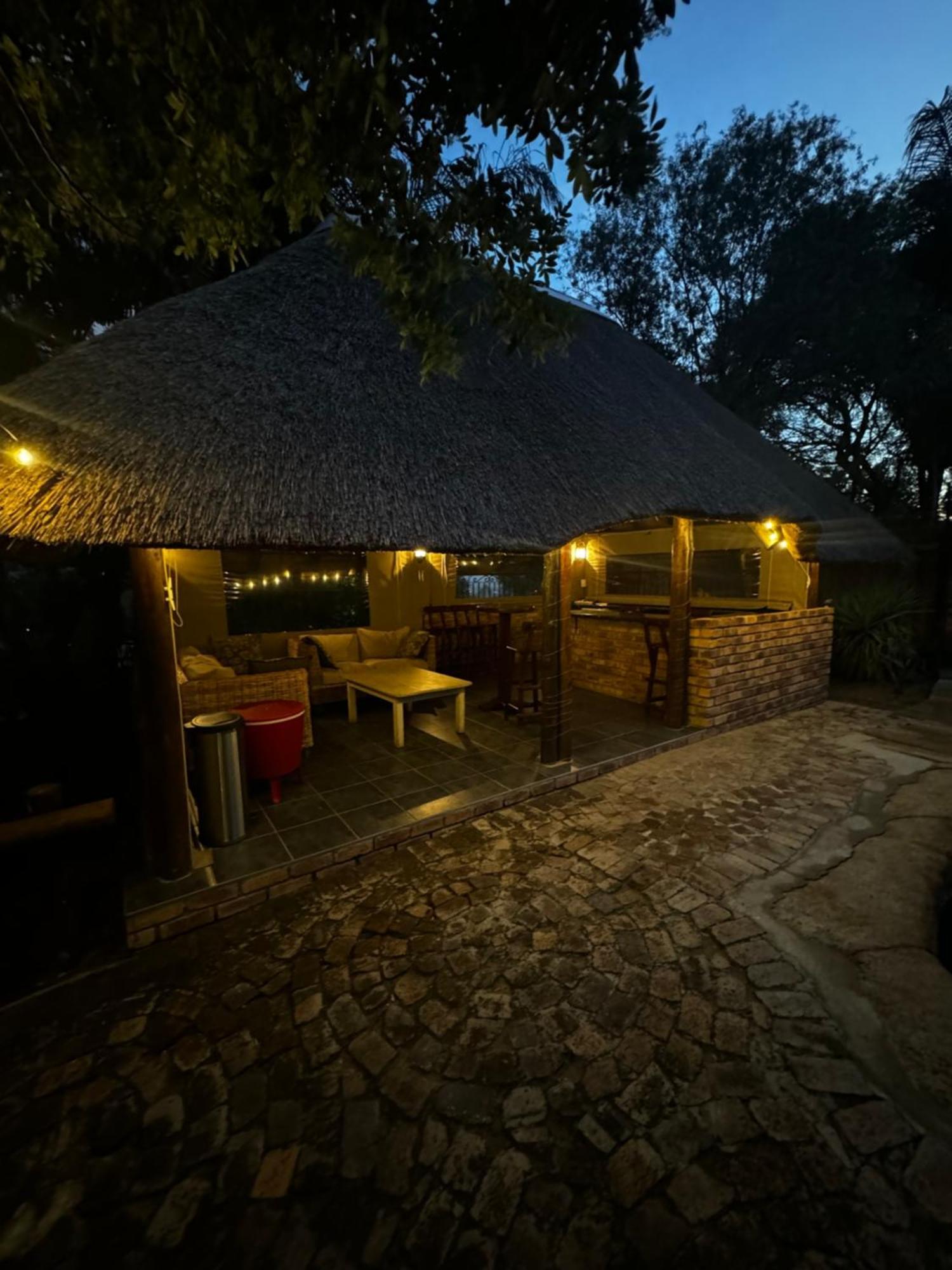 Khaya Africa Guesthouse Midrand Extérieur photo